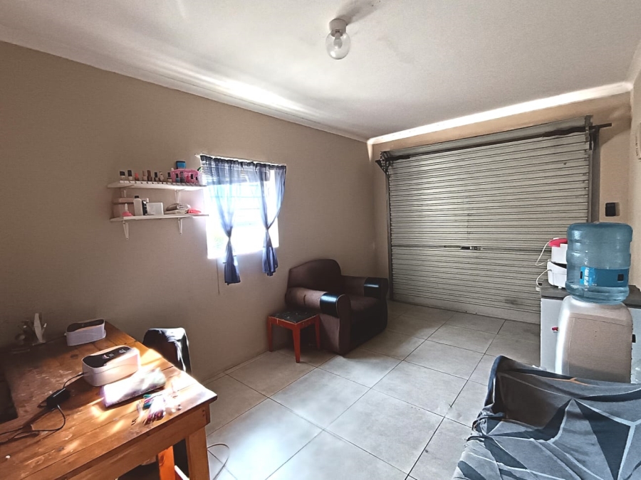 2 Bedroom Property for Sale in Parsonsvlei Eastern Cape